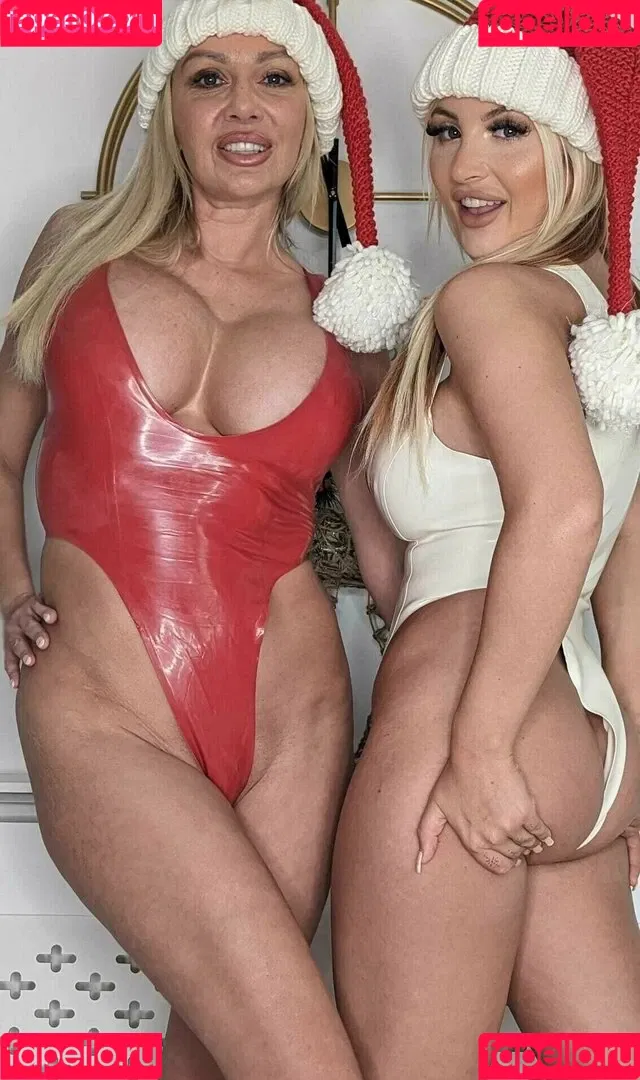 Amber Jayne / Amber_JayneXX / amberjayneofficial Onlyfans Photo Gallery 