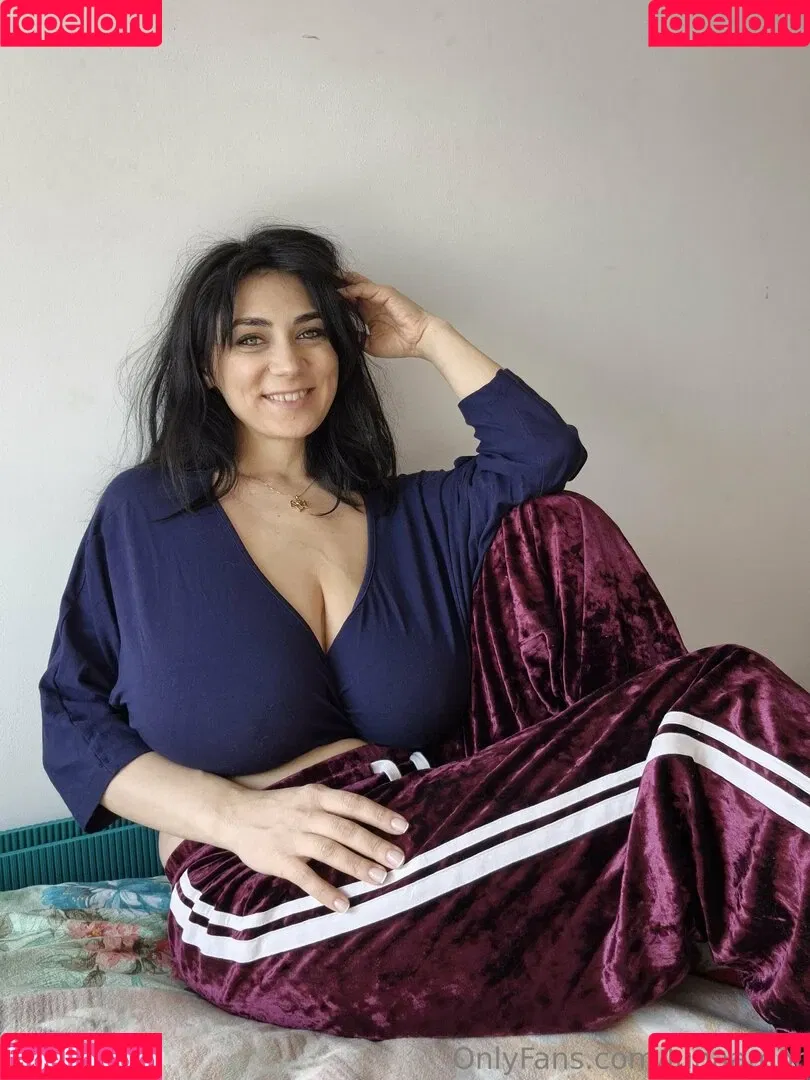 https: / luna_amor_official / lunaamor Onlyfans Photo Gallery 