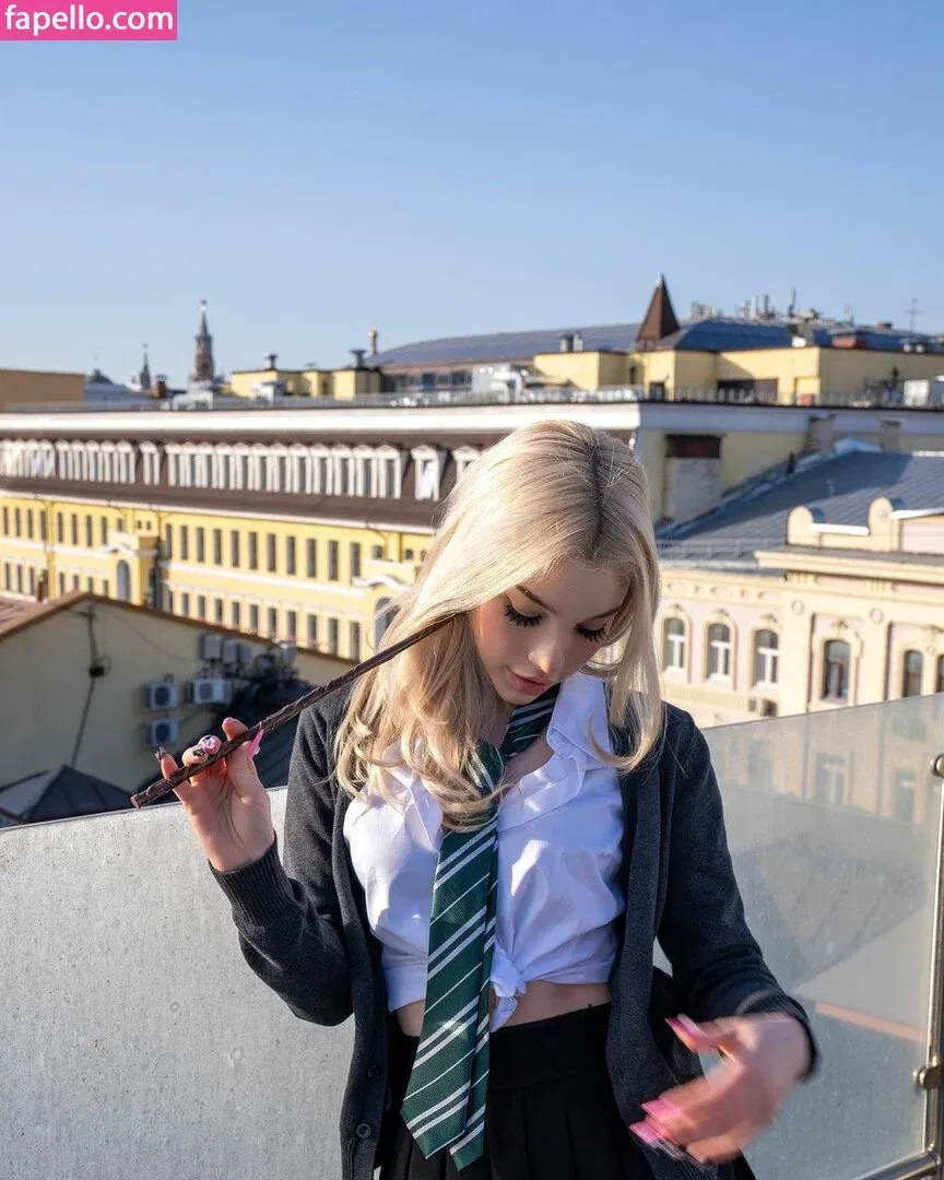 Alice Delish / alice_delish / alicedelish Onlyfans Photo Gallery 