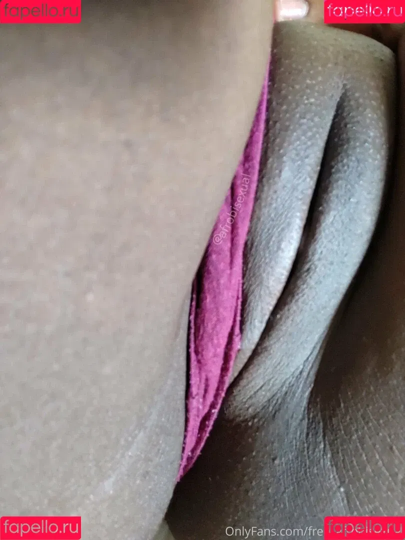 free_afrobisexual / obscureoccultist Onlyfans Photo Gallery 