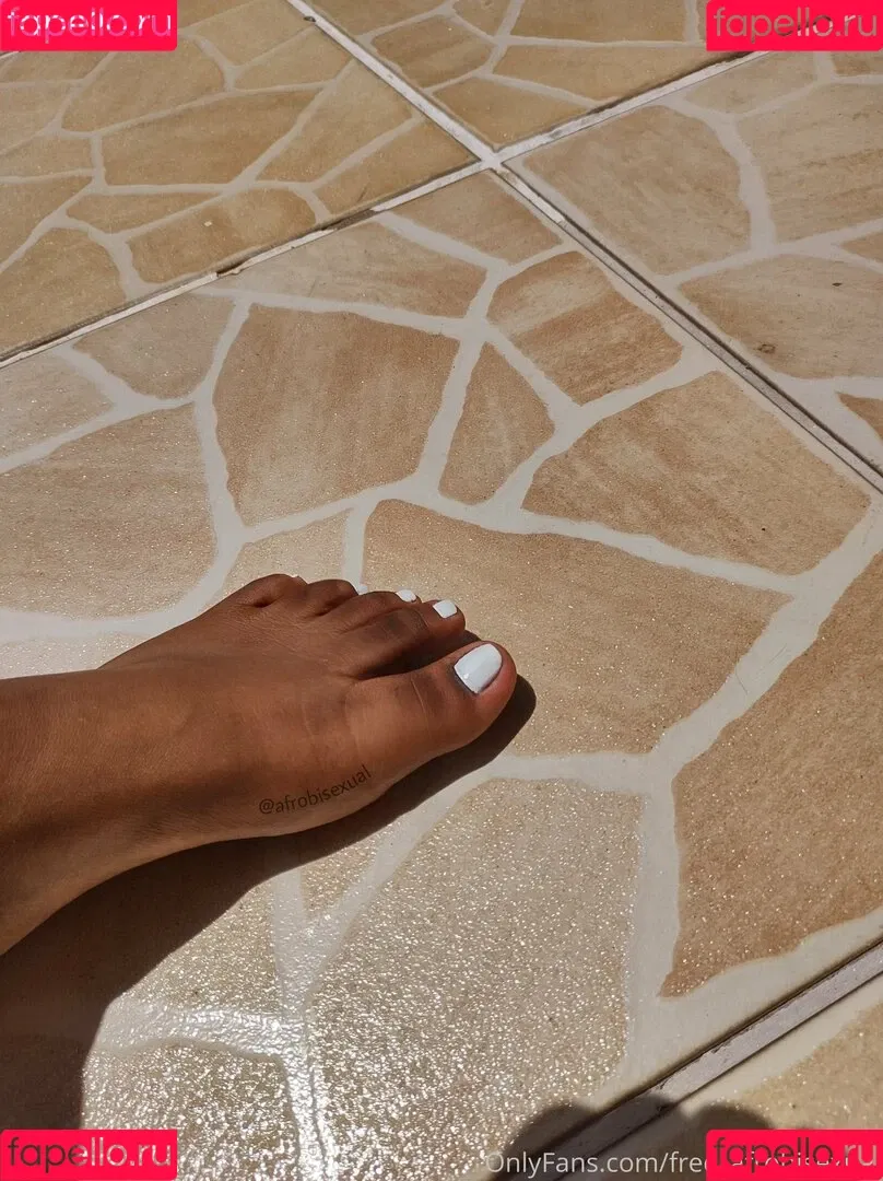 free_afrobisexual / obscureoccultist Onlyfans Photo Gallery 