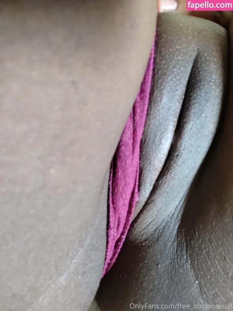 free_afrobisexual / obscureoccultist Onlyfans Photo Gallery 