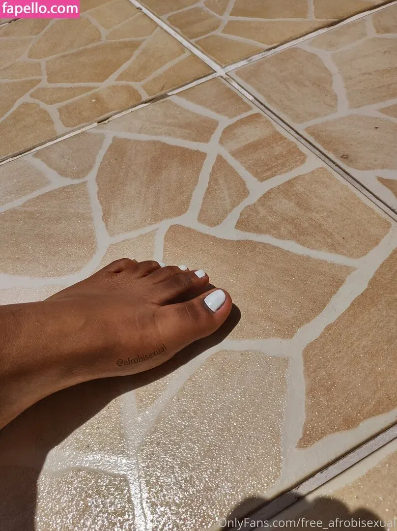 free_afrobisexual / obscureoccultist Onlyfans Photo Gallery 