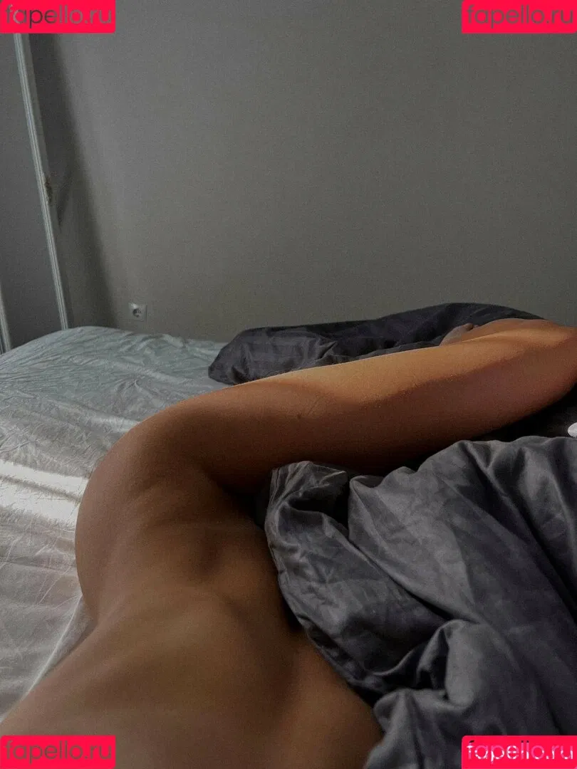 Julia / prettylittlething / pretylittlething Onlyfans Photo Gallery 
