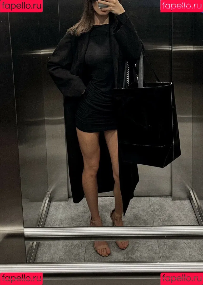 Julia / prettylittlething / pretylittlething Onlyfans Photo Gallery 