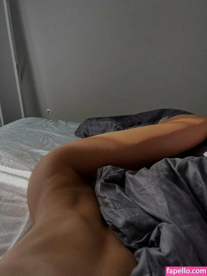 Julia / prettylittlething / pretylittlething Onlyfans Photo Gallery 