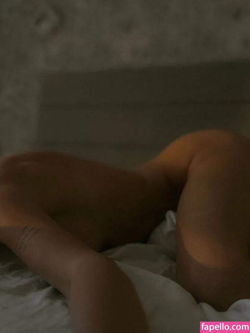 Julia / prettylittlething / pretylittlething Onlyfans Photo Gallery 