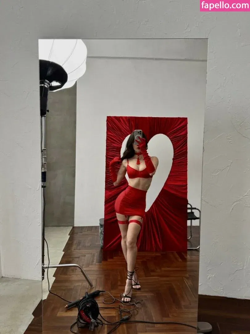 Julia / prettylittlething / pretylittlething Onlyfans Photo Gallery 