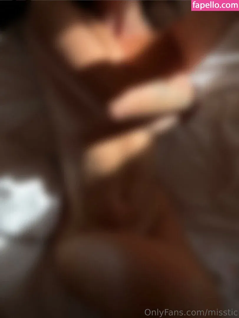 Julia / prettylittlething / pretylittlething Onlyfans Photo Gallery 