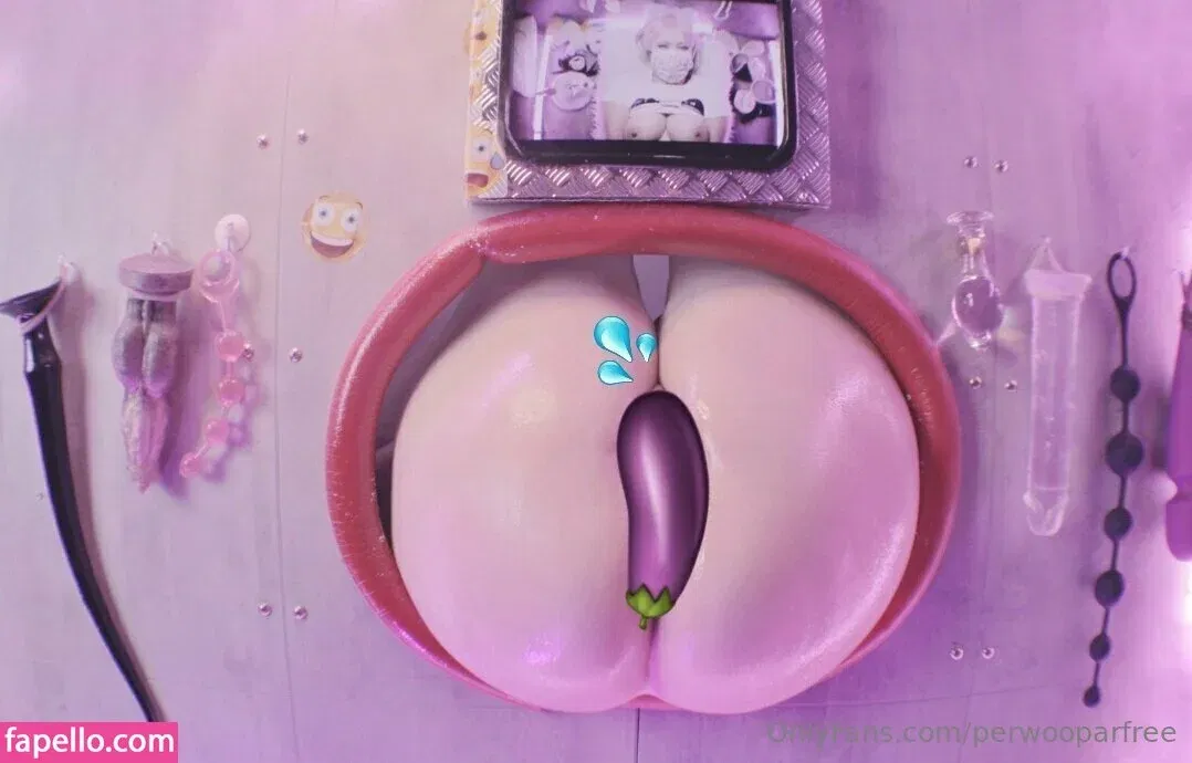 perwooparfree / theworldbefree Onlyfans Photo Gallery 