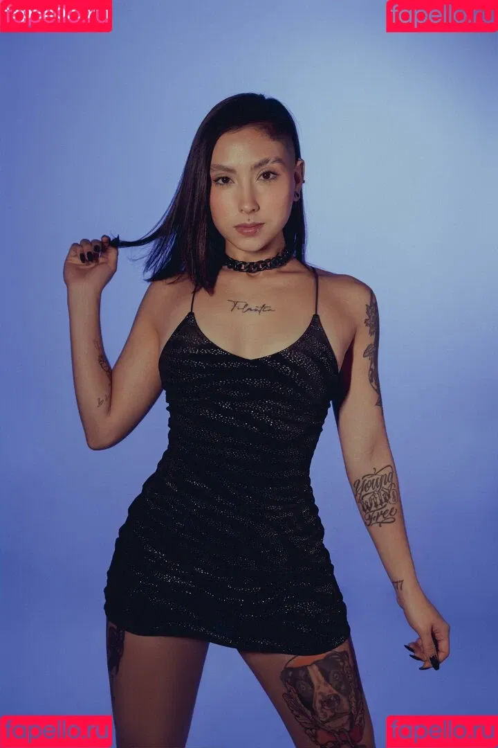 LupeHikari Onlyfans Photo Gallery 
