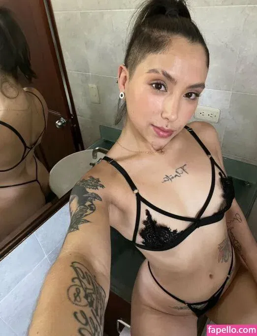 LupeHikari Onlyfans Photo Gallery 