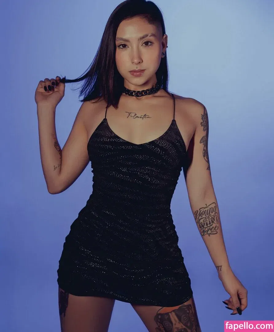 LupeHikari Onlyfans Photo Gallery 