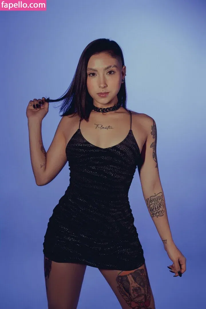 LupeHikari Onlyfans Photo Gallery 