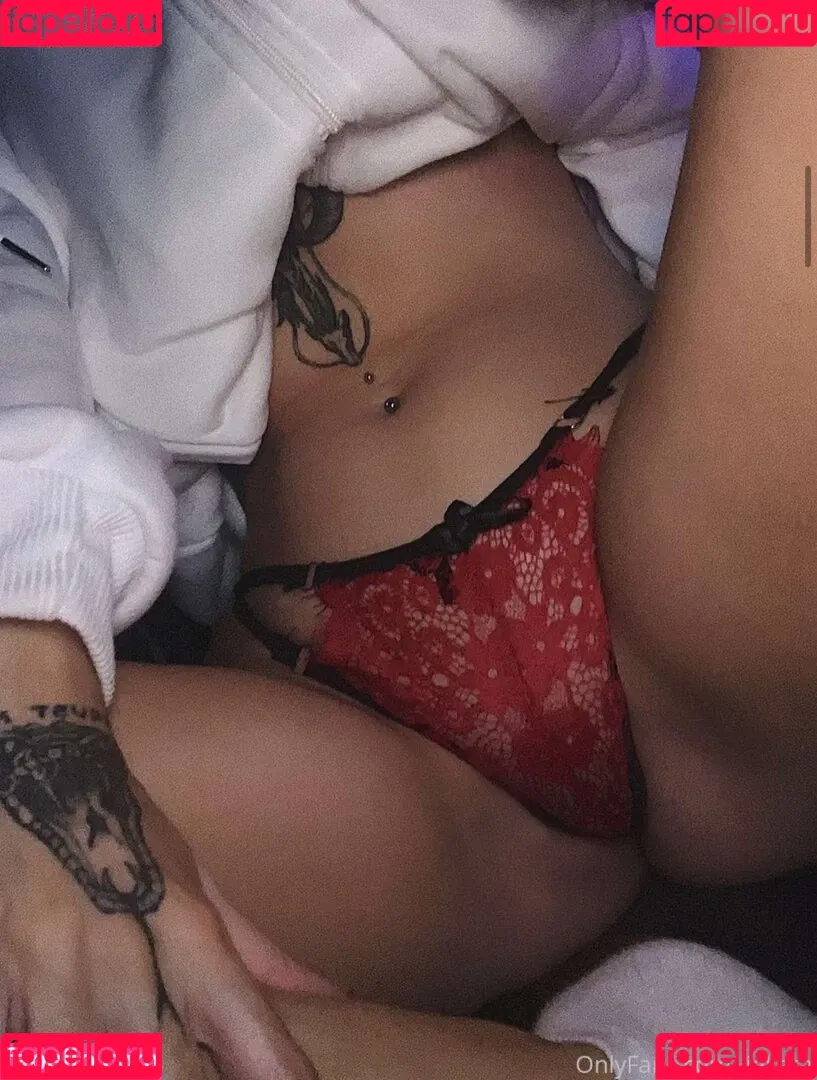 Jennifer / aesthymes Onlyfans Photo Gallery 