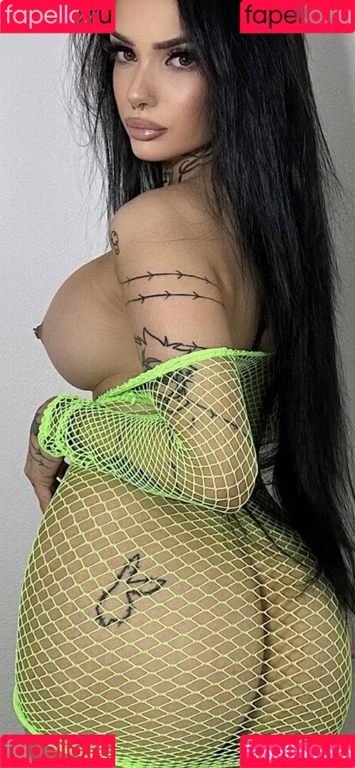 Jennifer / aesthymes Onlyfans Photo Gallery 
