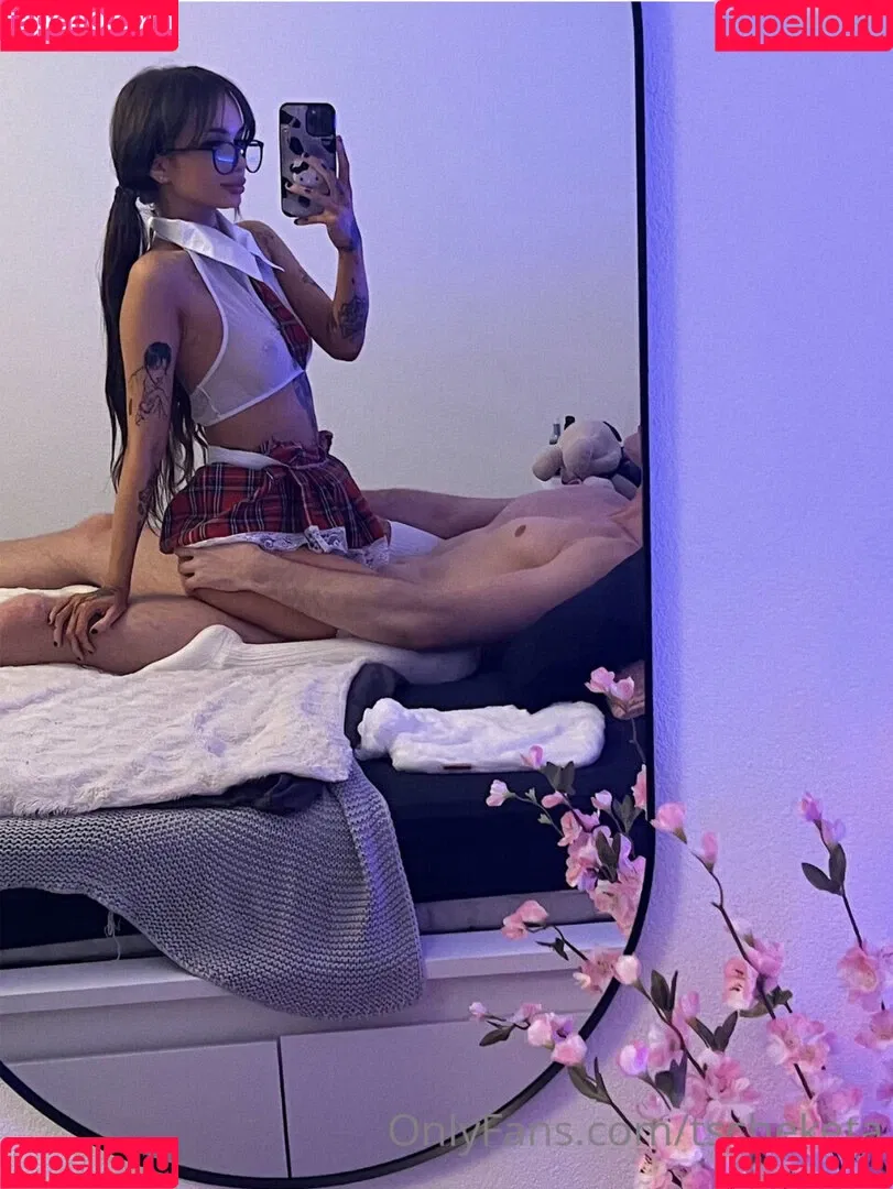Jennifer / aesthymes Onlyfans Photo Gallery 