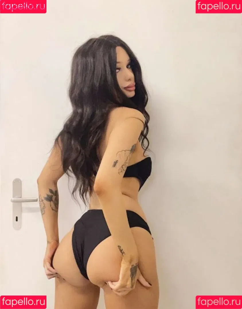 Jennifer / aesthymes Onlyfans Photo Gallery 