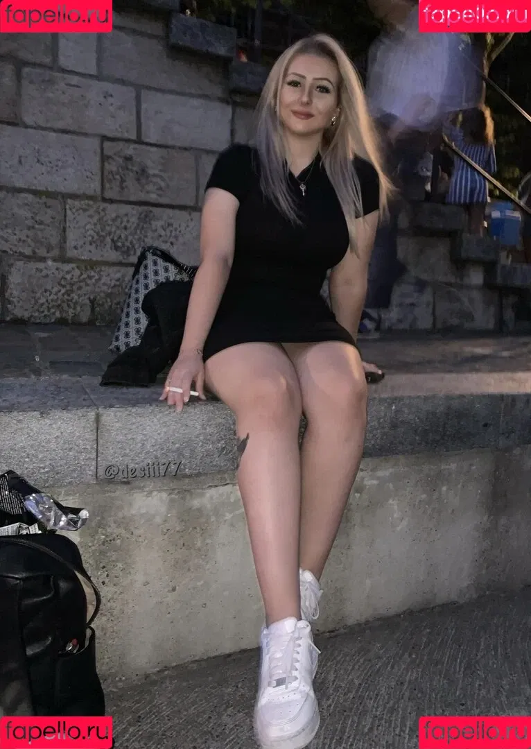 Desii77 / desiii77 Onlyfans Photo Gallery 