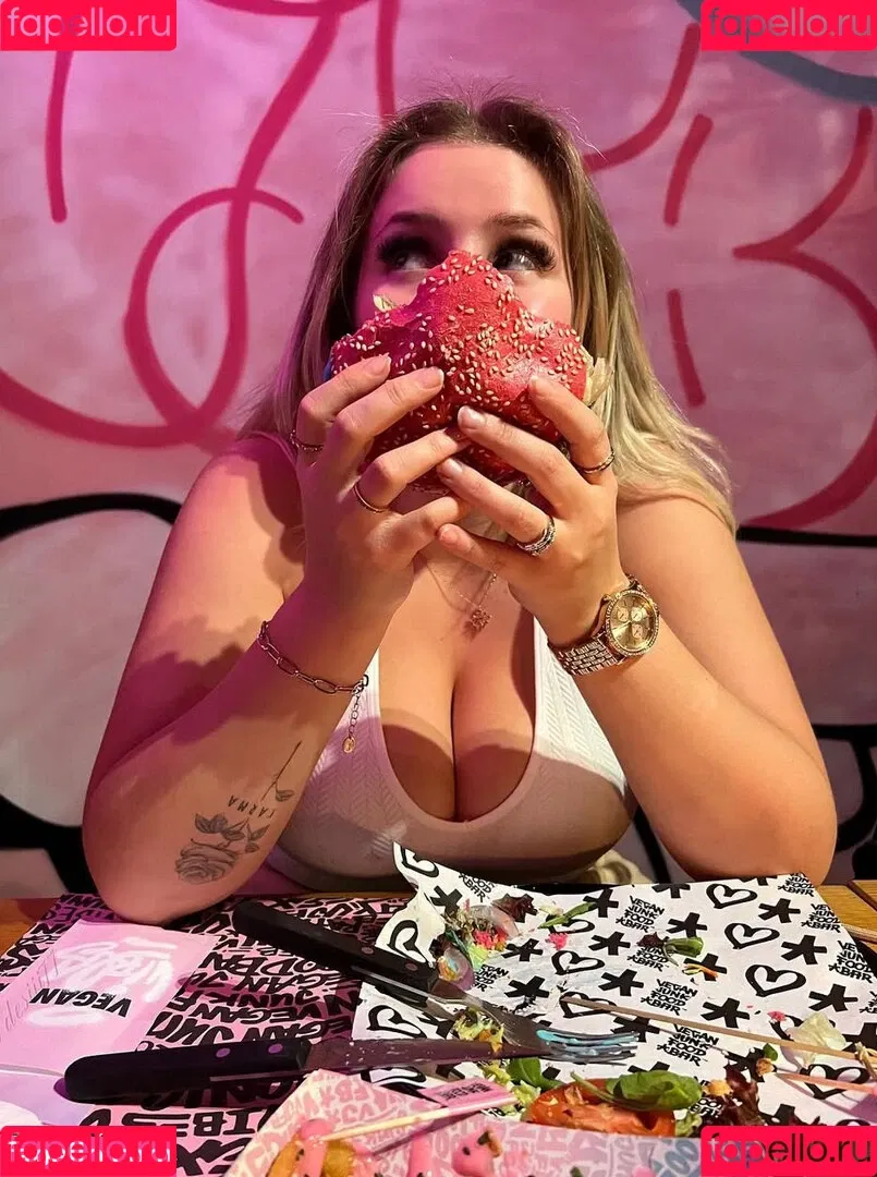 Desii77 / desiii77 Onlyfans Photo Gallery 