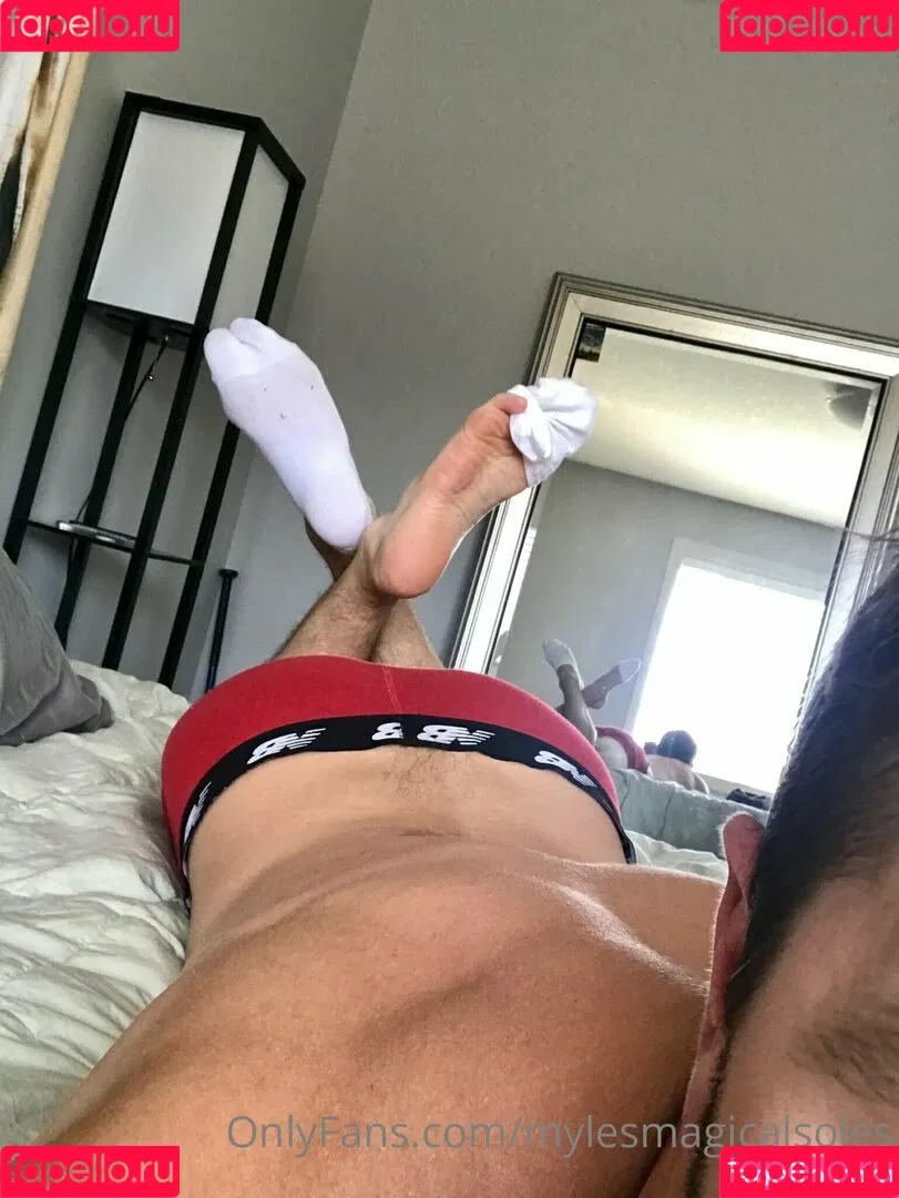 mylesmagicalsoles / mylesoneal Onlyfans Photo Gallery 
