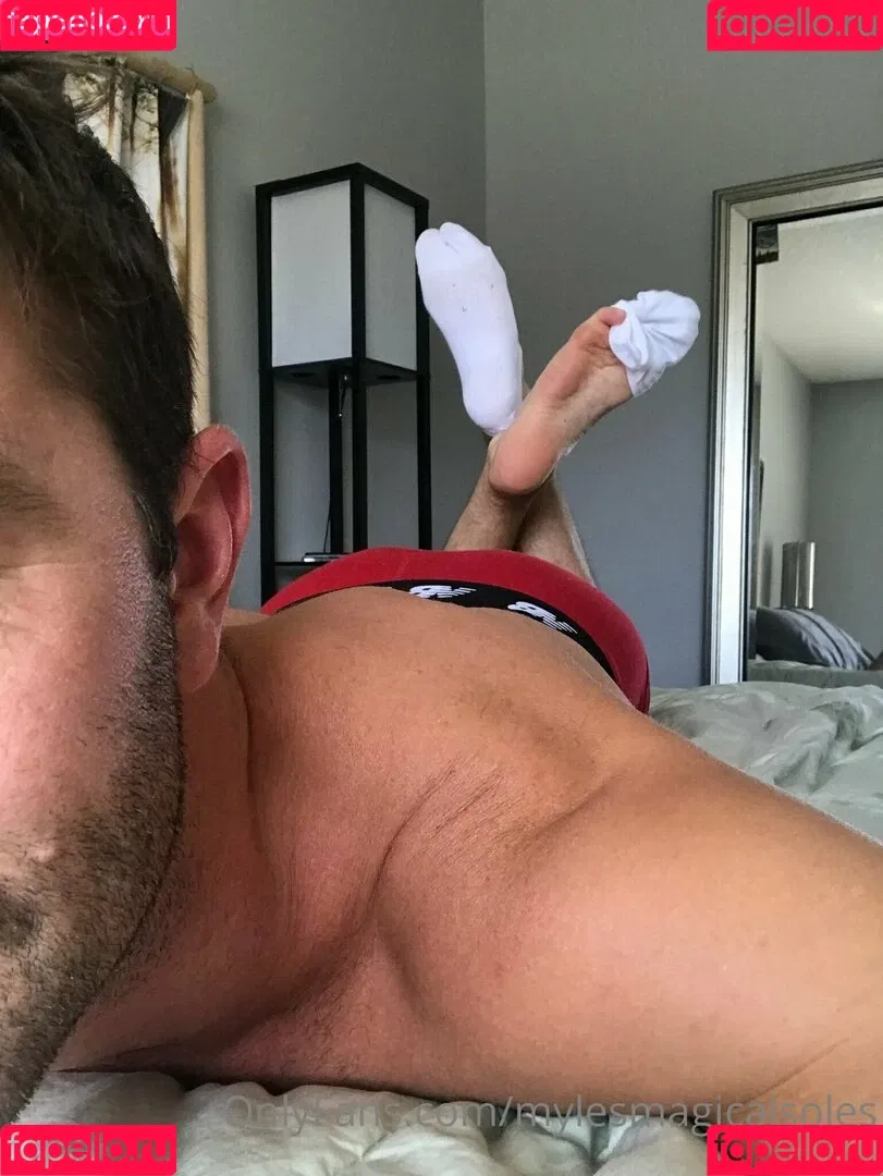 mylesmagicalsoles / mylesoneal Onlyfans Photo Gallery 