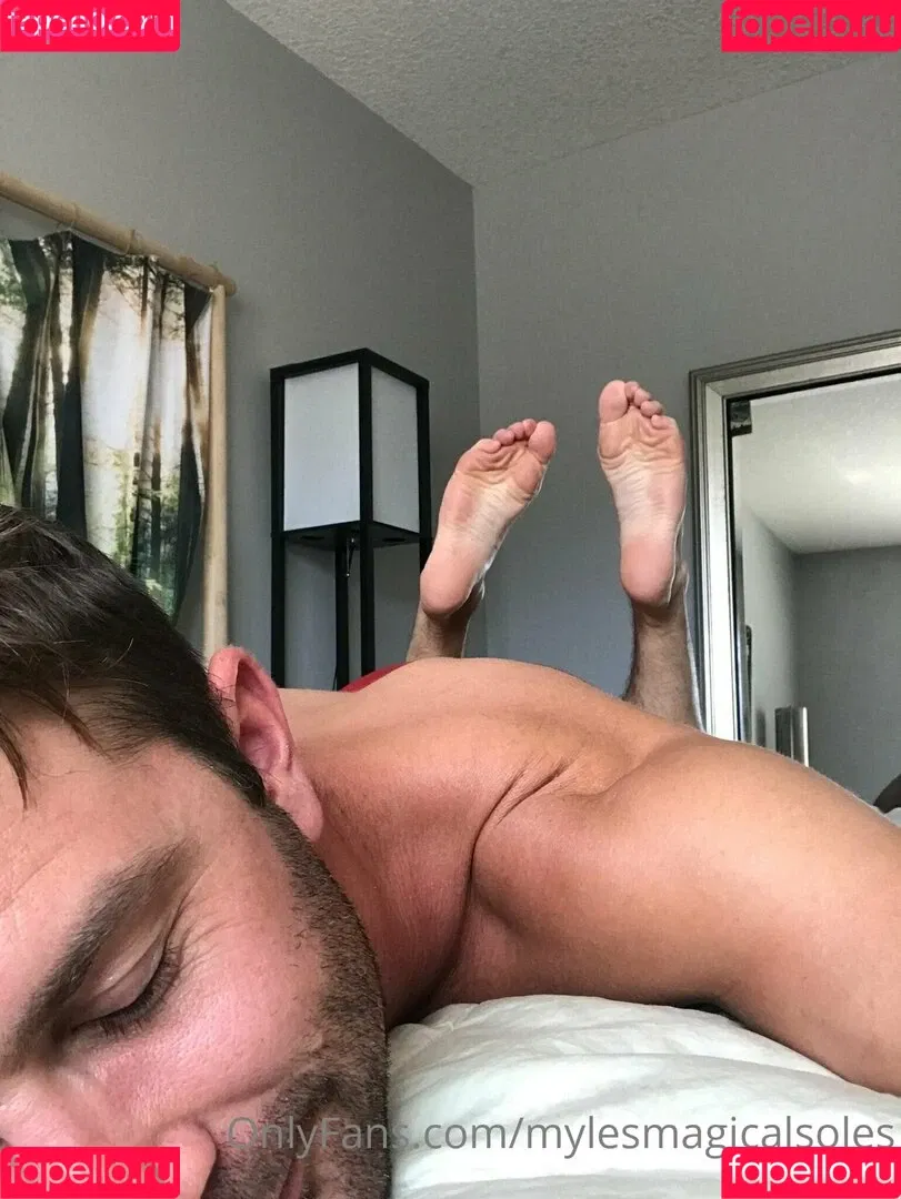 mylesmagicalsoles / mylesoneal Onlyfans Photo Gallery 