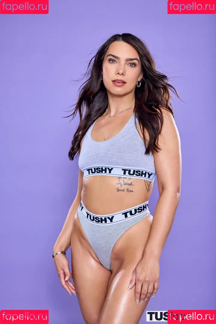 Ivy Ireland / IvyIrelandx Onlyfans Photo Gallery 
