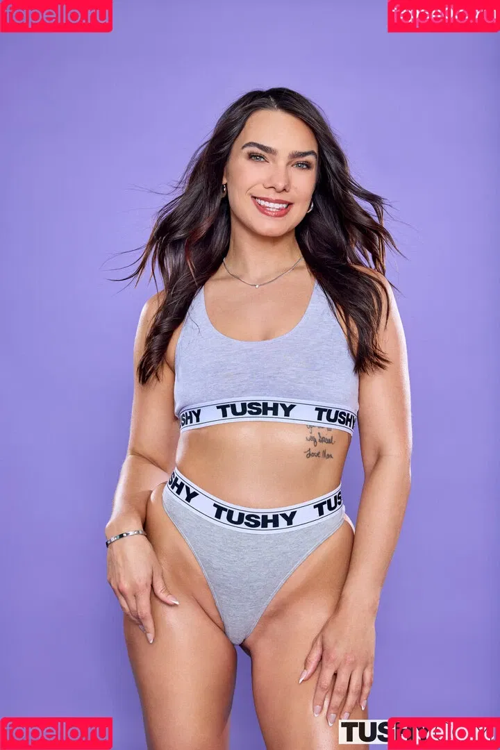 Ivy Ireland / IvyIrelandx Onlyfans Photo Gallery 