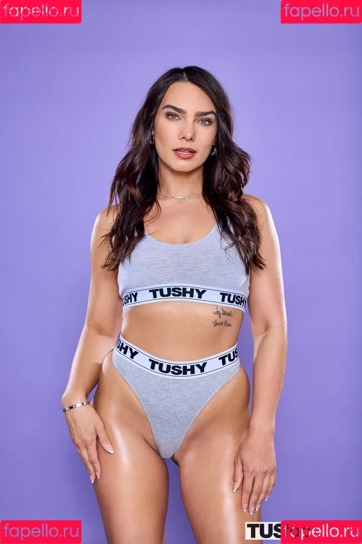 Ivy Ireland / IvyIrelandx Onlyfans Photo Gallery 