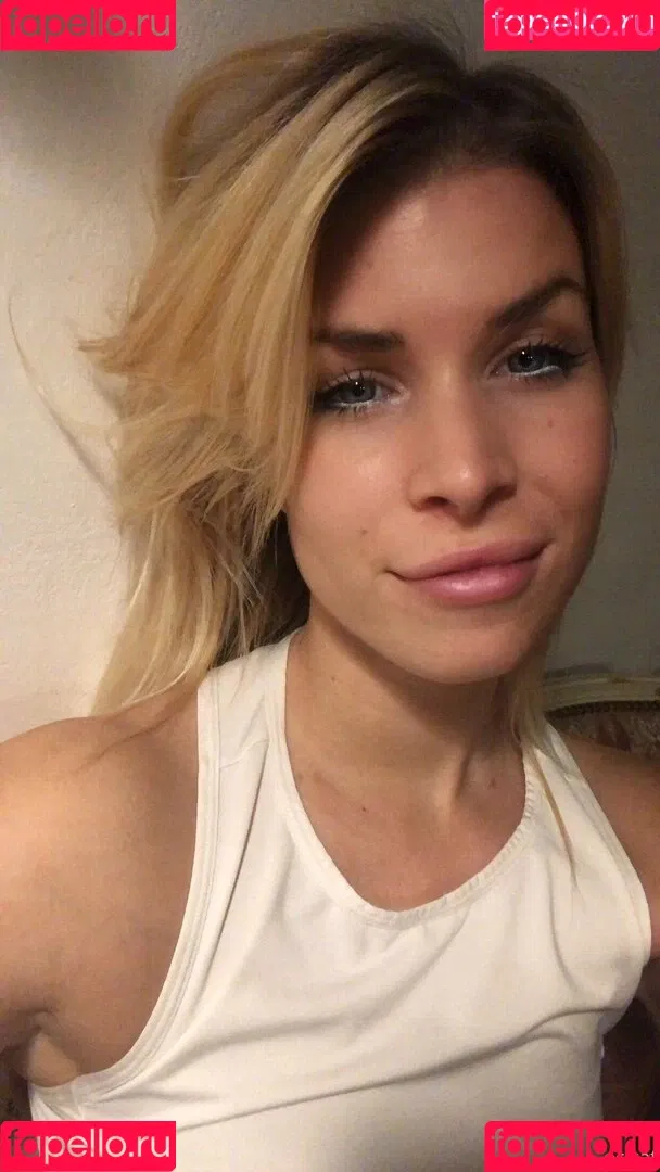 Jana Volkova / Ocicat / janamduggar Onlyfans Photo Gallery 