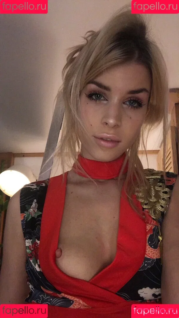 Jana Volkova / Ocicat / janamduggar Onlyfans Photo Gallery 