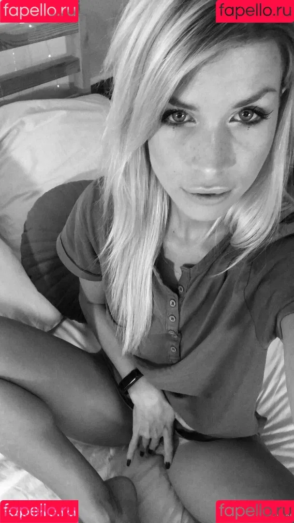 Jana Volkova / Ocicat / janamduggar Onlyfans Photo Gallery 