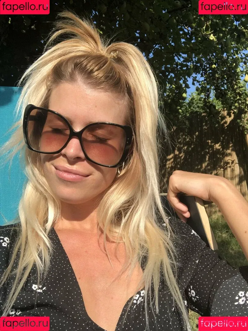 Jana Volkova / Ocicat / janamduggar Onlyfans Photo Gallery 