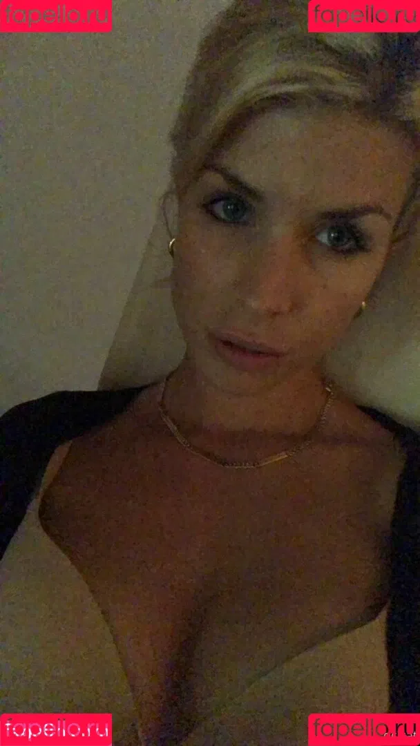 Jana Volkova / Ocicat / janamduggar Onlyfans Photo Gallery 