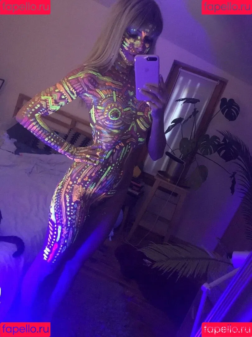Jana Volkova / Ocicat / janamduggar Onlyfans Photo Gallery 