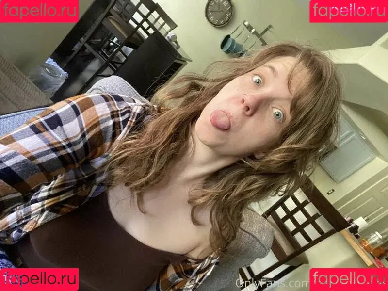 Harper The Fox / harperthefox / harperthefoxofficial / https: Onlyfans Photo Gallery 