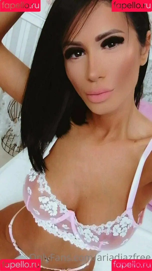 ariadiaz / ariadiazxxx Onlyfans Photo Gallery 