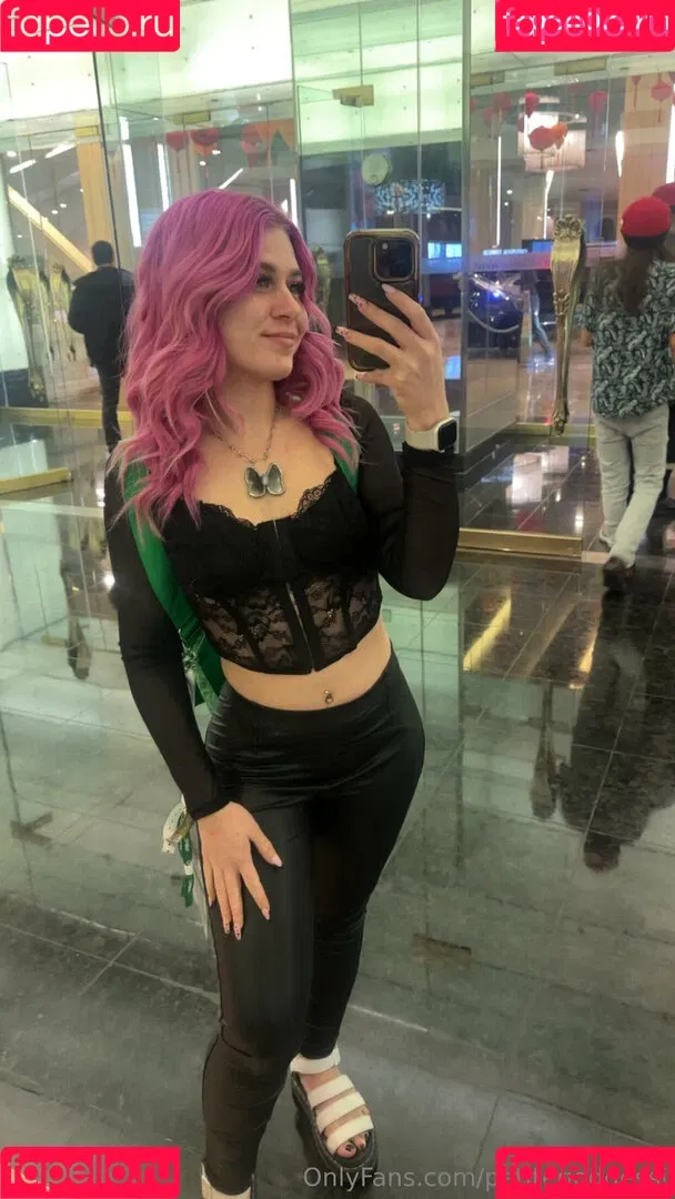 petitegoddessj / xpetitegoddessx Onlyfans Photo Gallery 