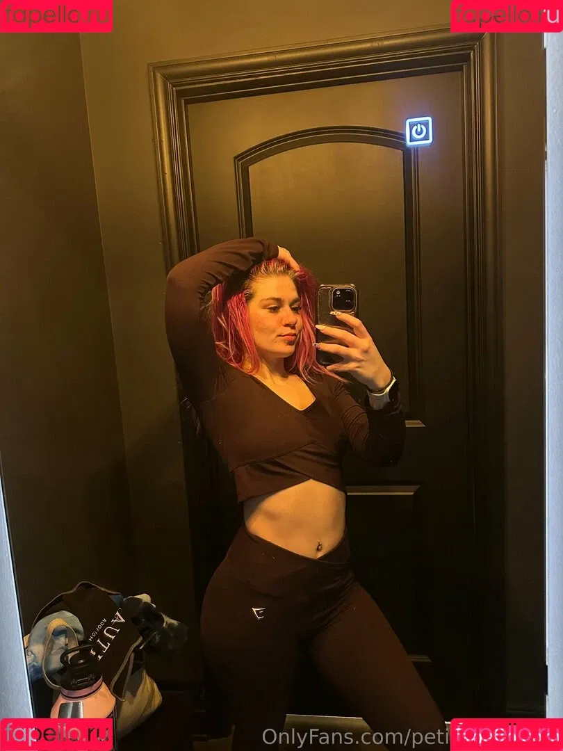 petitegoddessj / xpetitegoddessx Onlyfans Photo Gallery 
