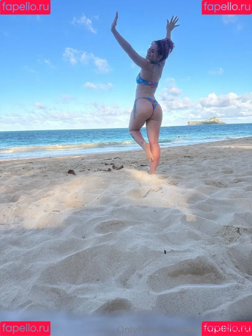petitegoddessj / xpetitegoddessx Onlyfans Photo Gallery 