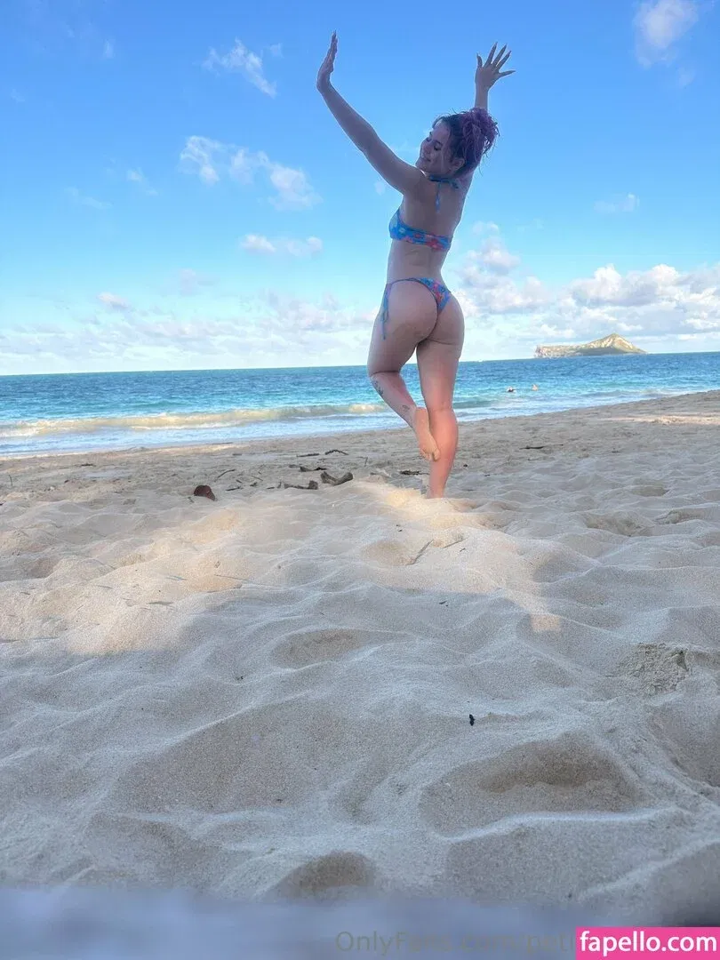 petitegoddessj / xpetitegoddessx Onlyfans Photo Gallery 