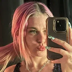 petitegoddessj / xpetitegoddessx Onlyfans Photo Gallery 