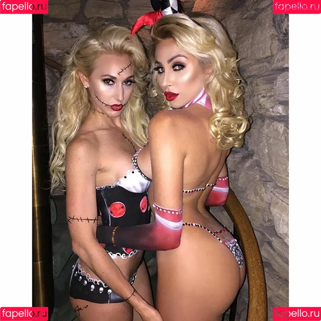 khloe / khloete Onlyfans Photo Gallery 