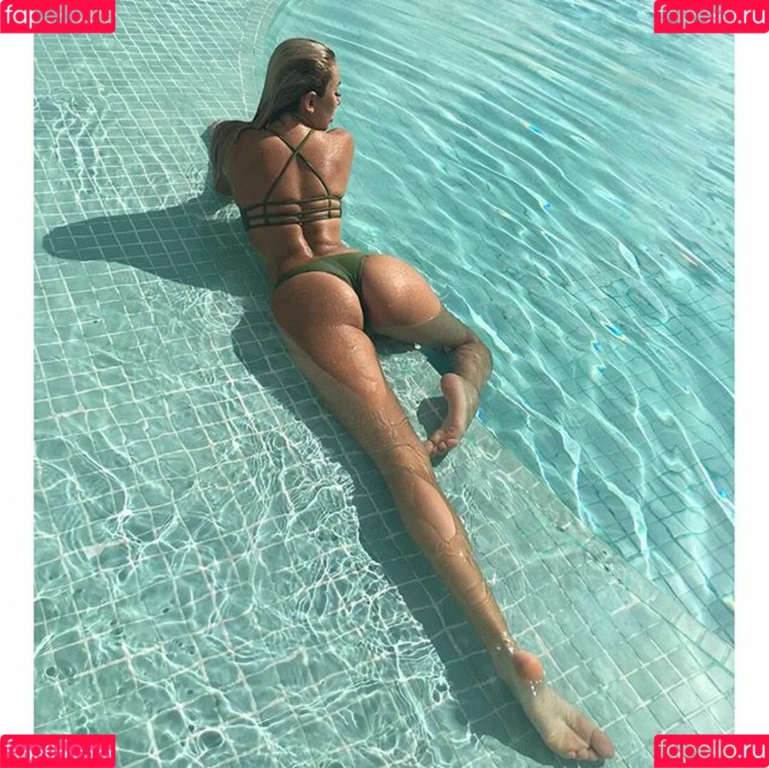khloe / khloete Onlyfans Photo Gallery 