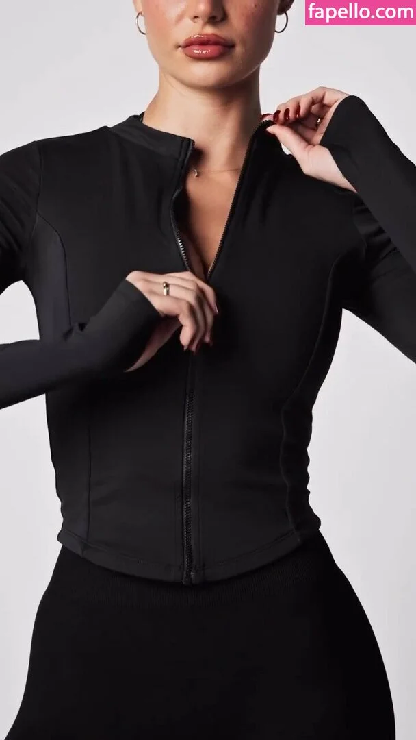 Not Sienna / Siennaliara / Sineadd.bts / Sineeaadd Onlyfans Photo Gallery 