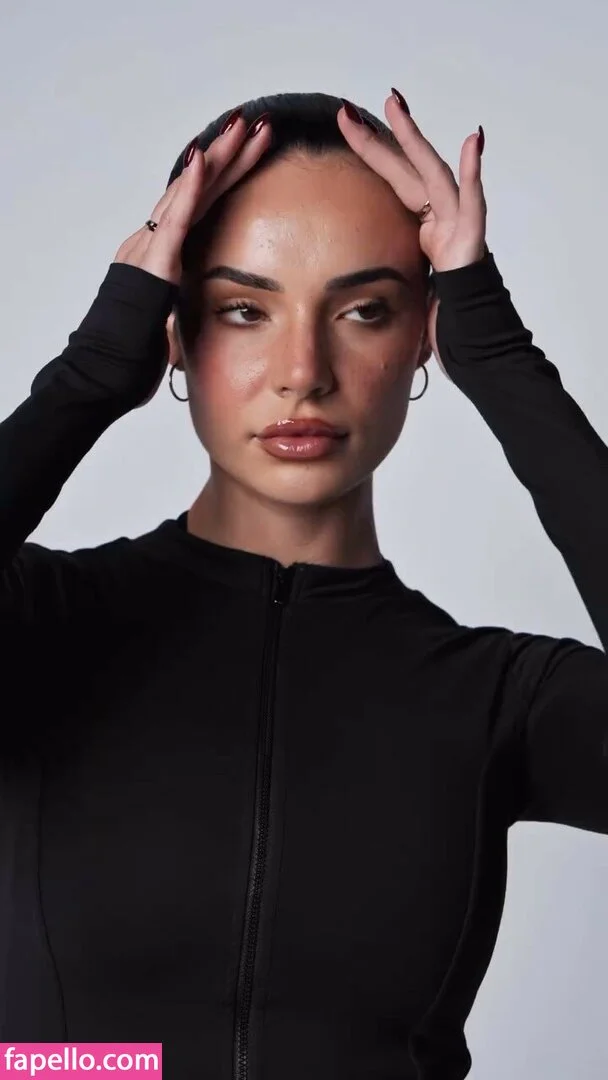 Not Sienna / Siennaliara / Sineadd.bts / Sineeaadd Onlyfans Photo Gallery 