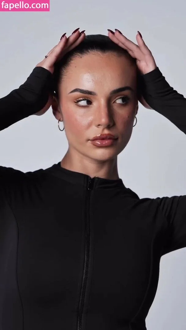 Not Sienna / Siennaliara / Sineadd.bts / Sineeaadd Onlyfans Photo Gallery 