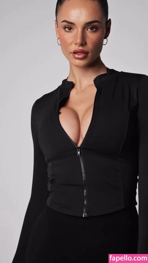 Not Sienna / Siennaliara / Sineadd.bts / Sineeaadd Onlyfans Photo Gallery 