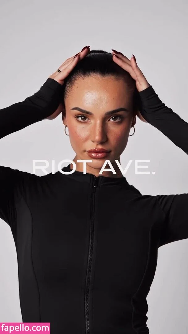 Not Sienna / Siennaliara / Sineadd.bts / Sineeaadd Onlyfans Photo Gallery 